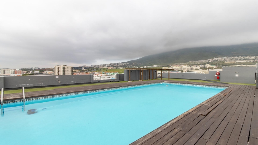 2 Bedroom Property for Sale in Zonnebloem Western Cape